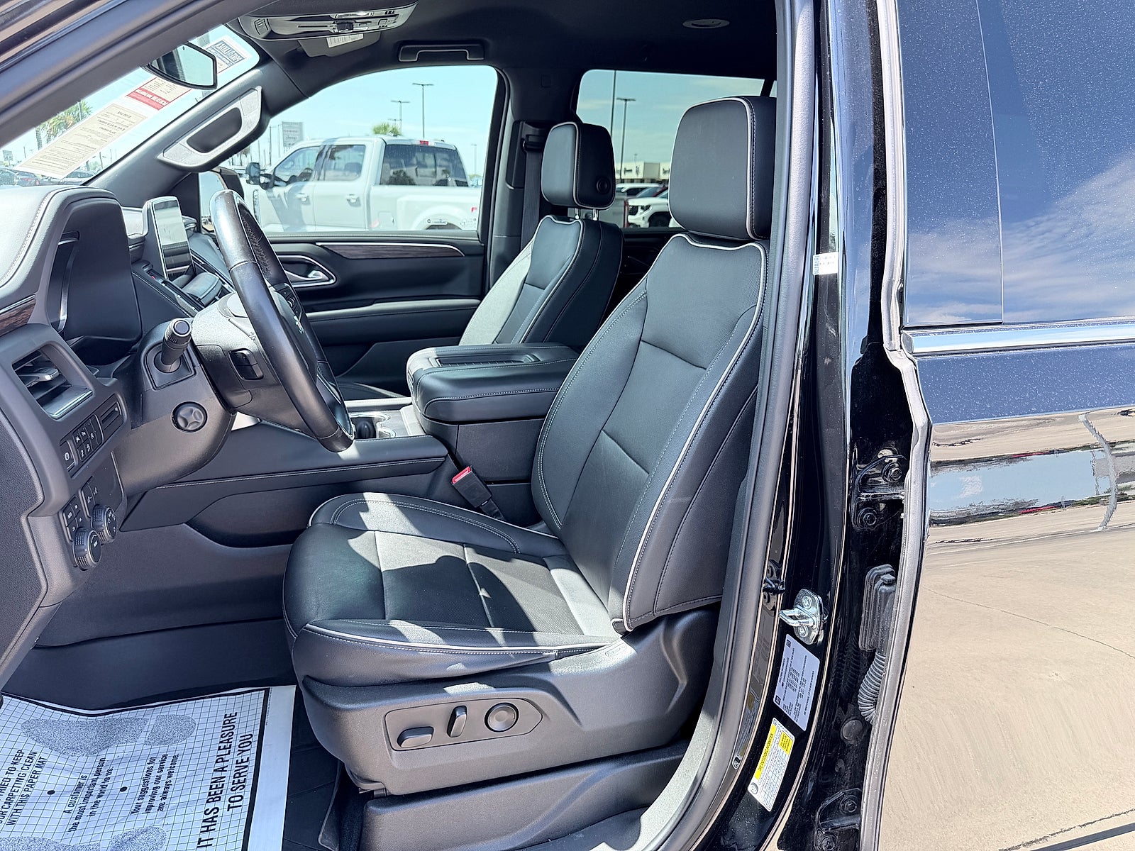 2023 Chevrolet Tahoe 4WD Premier