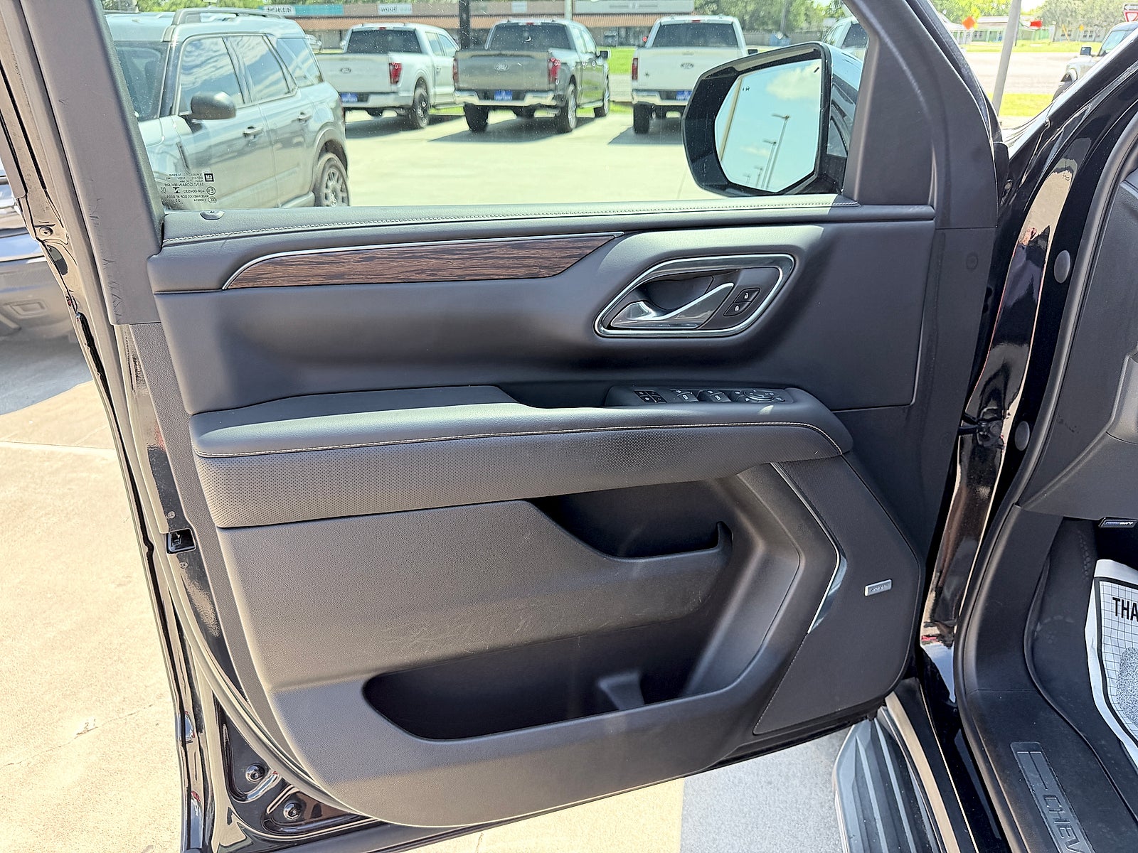 2023 Chevrolet Tahoe 4WD Premier