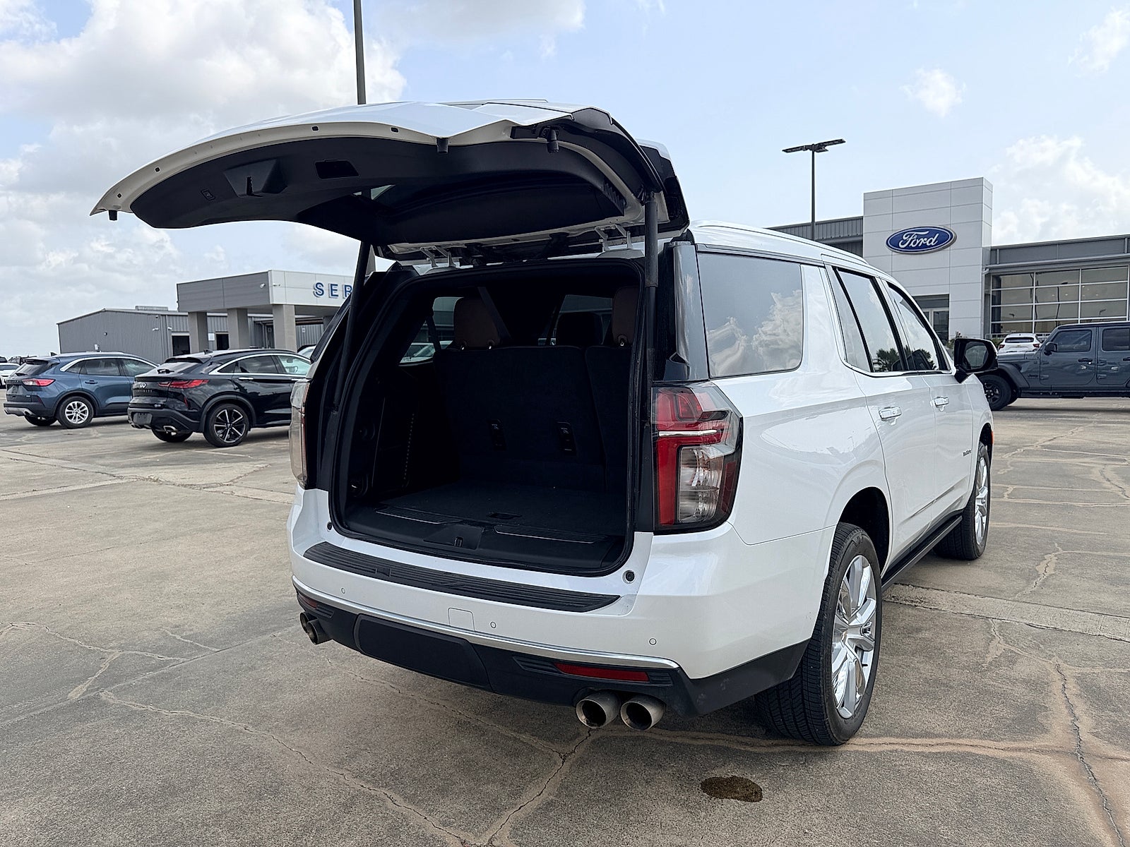 2024 Chevrolet Tahoe 4WD High Country
