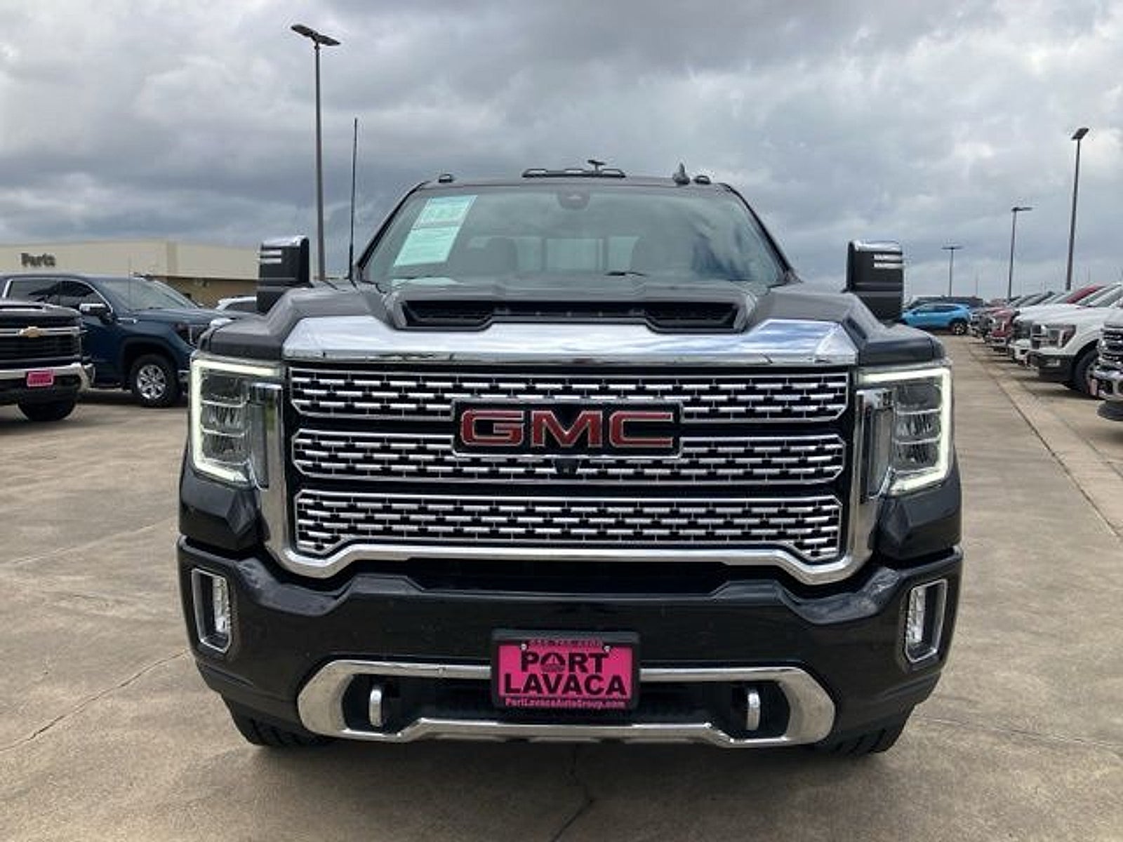 2023 GMC Sierra 2500HD 4WD Crew Cab Standard Bed Denali