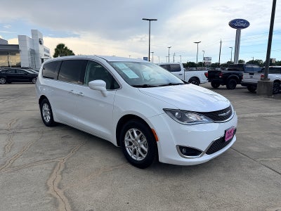 2020 Chrysler Pacifica Touring