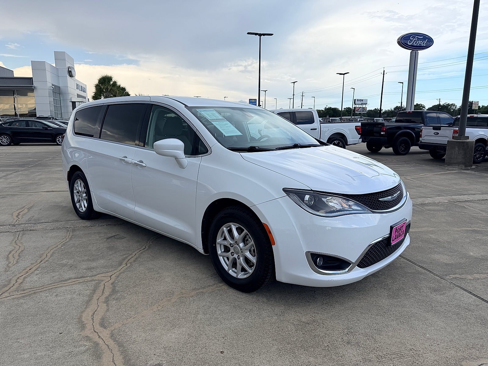 2020 Chrysler Pacifica Touring