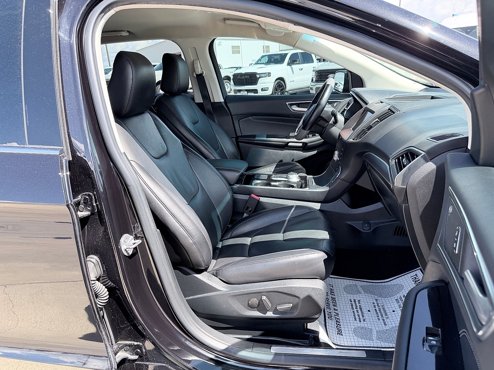 2020 Ford Edge Titanium