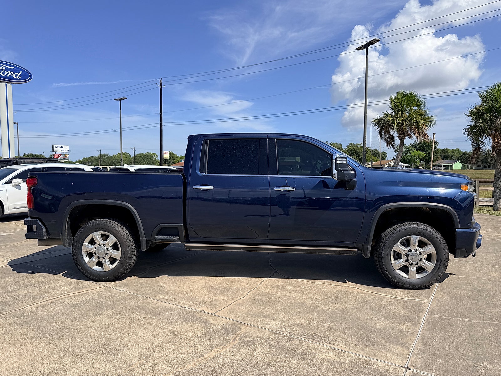 2022 Chevrolet Silverado 2500HD 4WD Crew Cab Standard Bed High Country