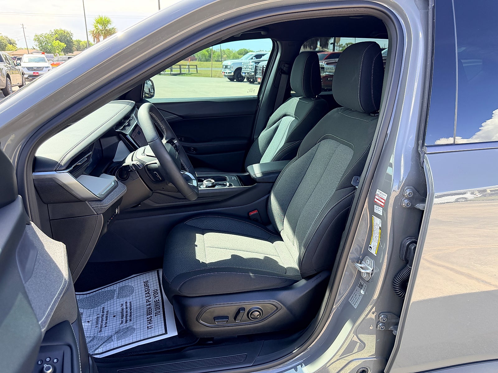 2026 Jeep Cherokee Laredo 4x4