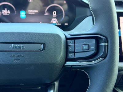 2026 Jeep Cherokee Laredo 4x4