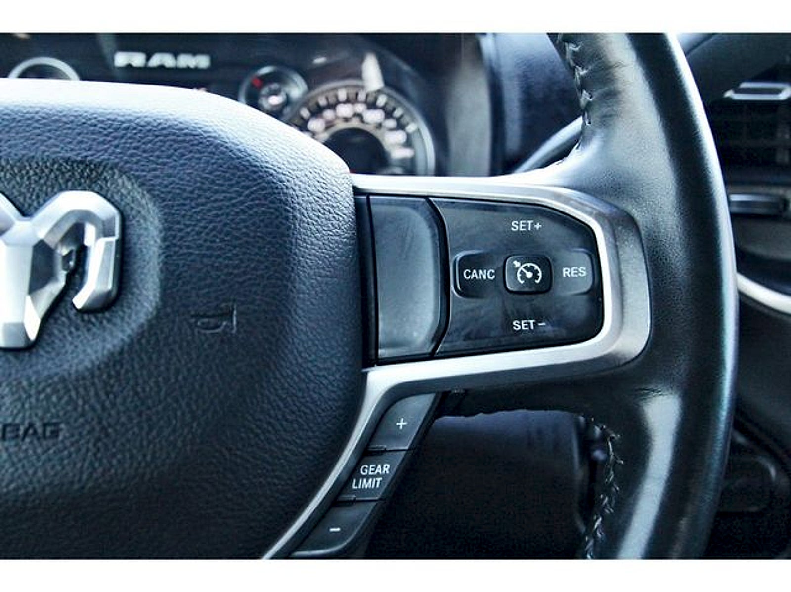 2024 RAM 3500 Big Horn Crew Cab 4x4 8' Box