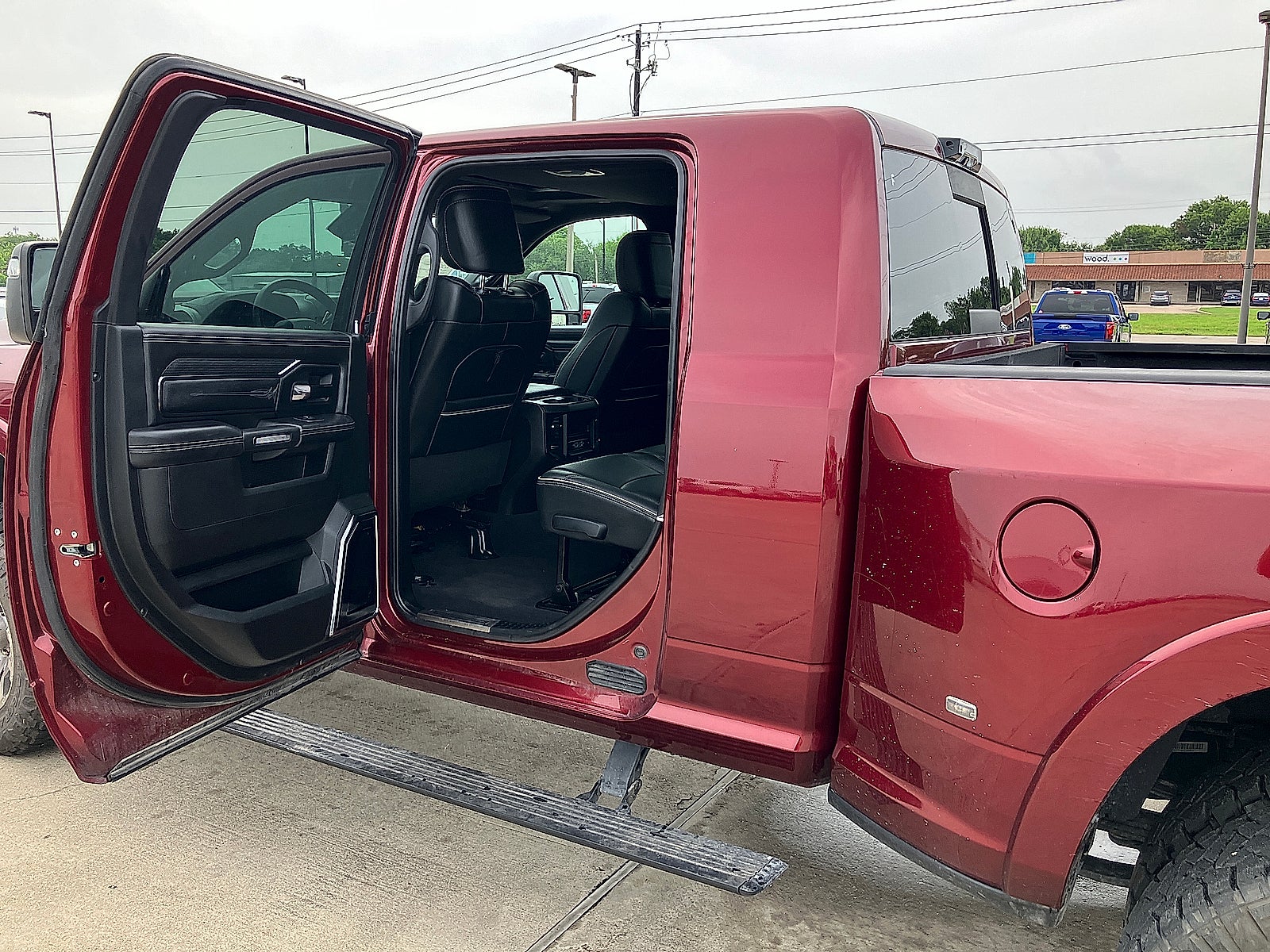 2024 RAM 3500 Limited Mega Cab 4x4 6'4" Box