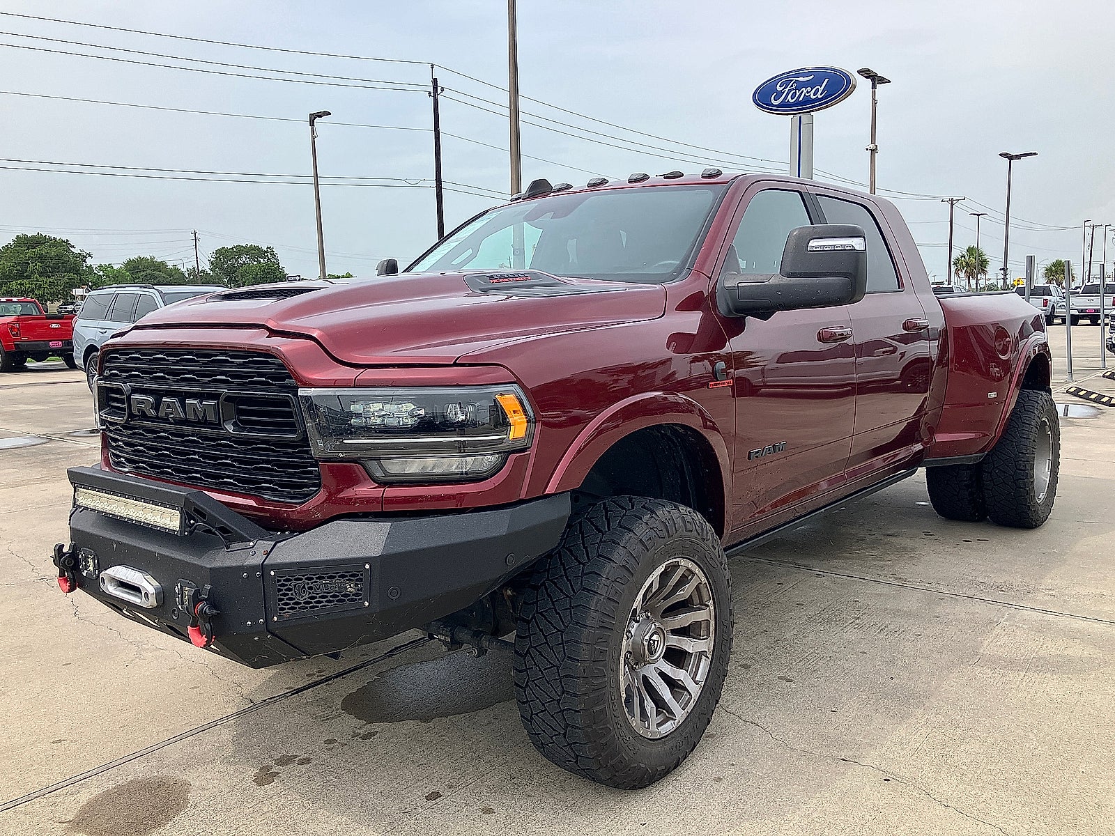 2024 RAM 3500 Limited Mega Cab 4x4 6'4" Box