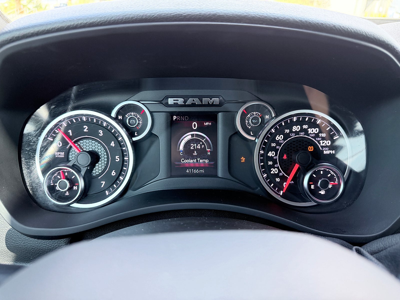 2025 RAM 2500 Tradesman Crew Cab 4x4 6'4" Box