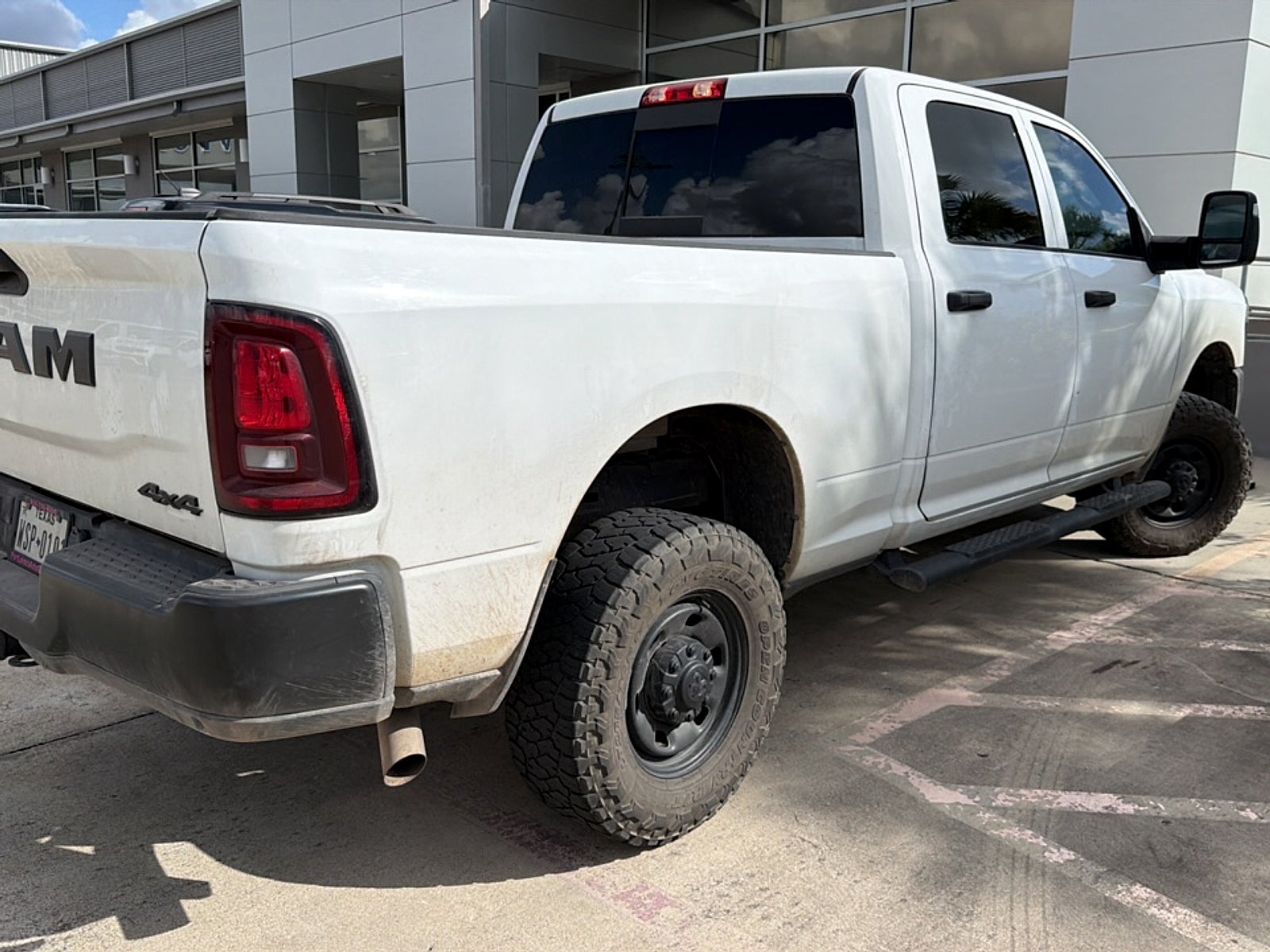2025 RAM 2500 Tradesman Crew Cab 4x4 6'4" Box