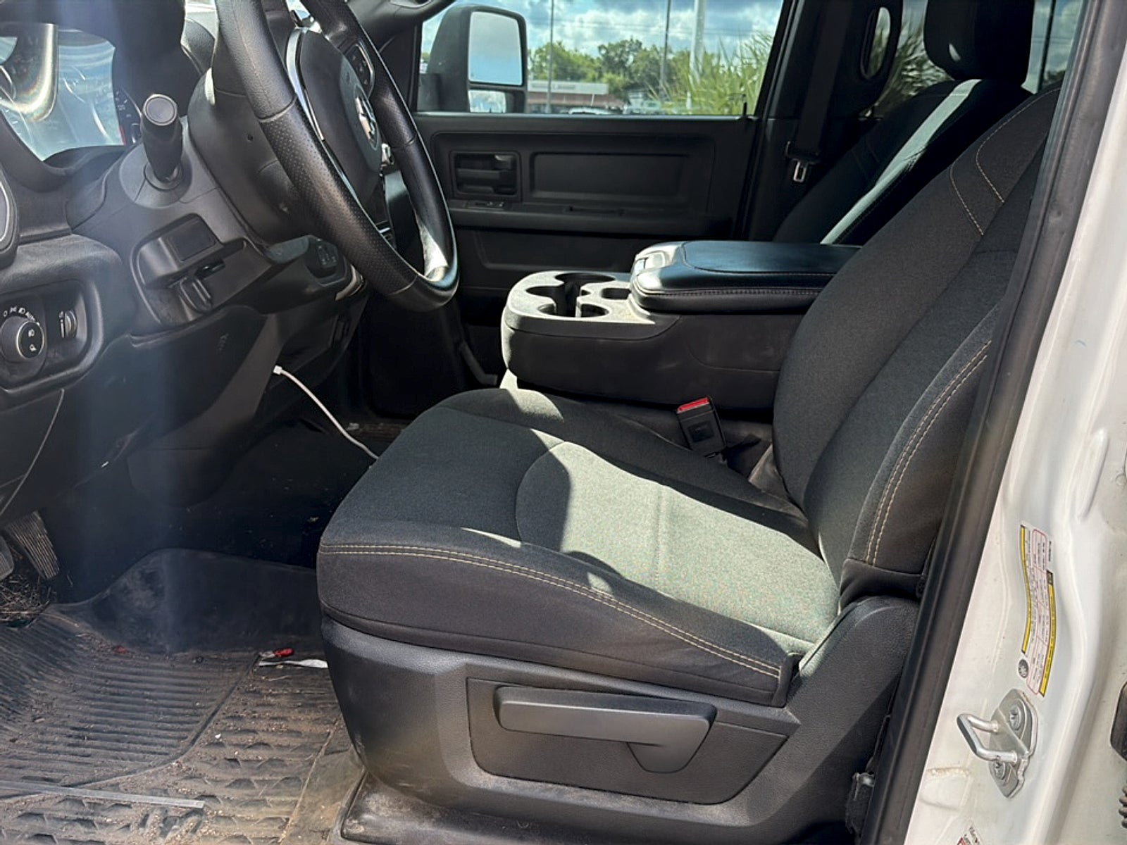 2025 RAM 2500 Tradesman Crew Cab 4x4 6'4" Box