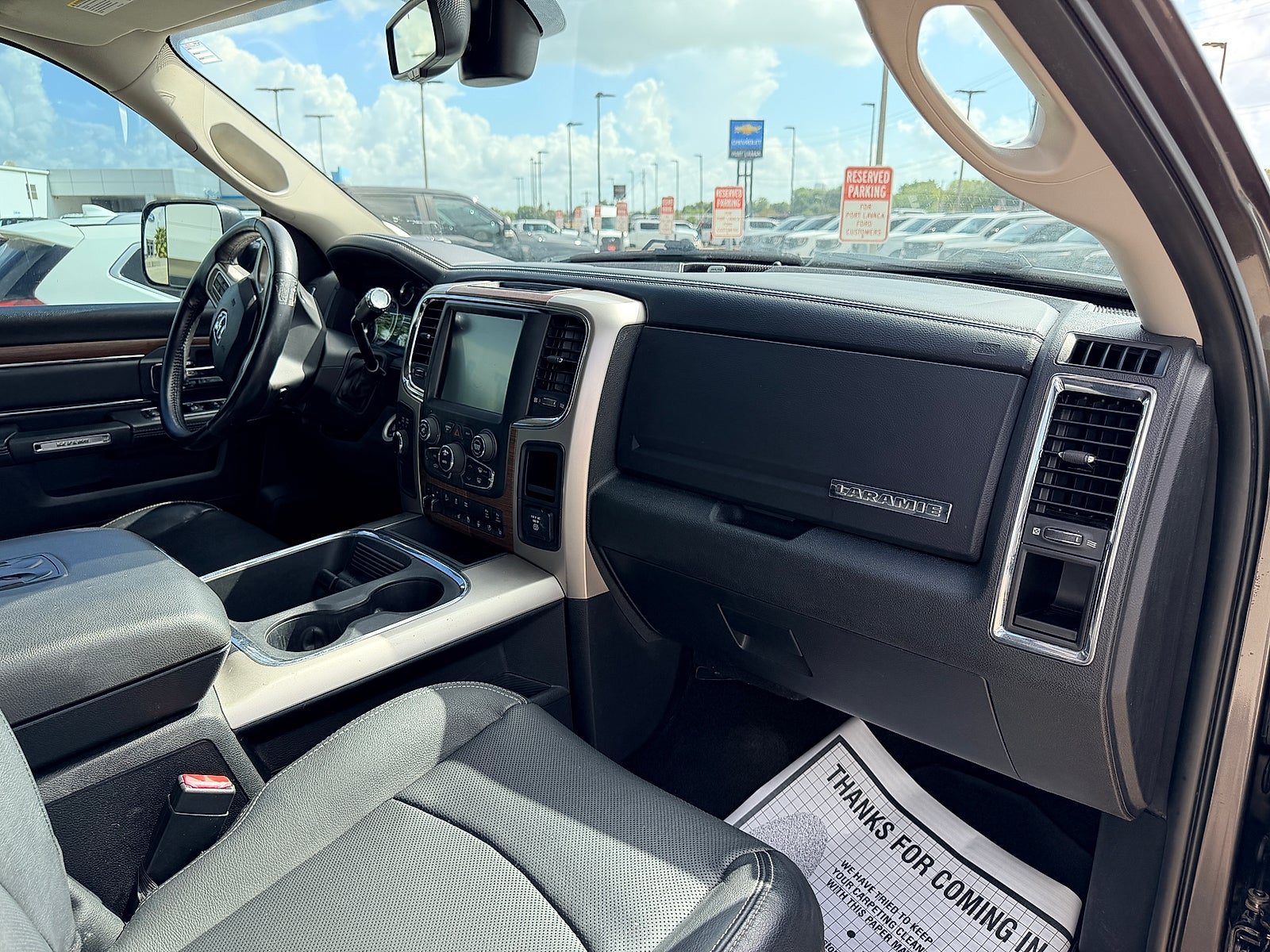 2017 RAM 2500 Laramie Crew Cab 4x4 6'4" Box