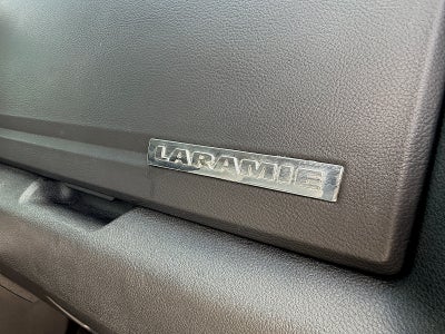 2017 RAM 2500 Laramie Crew Cab 4x4 6'4" Box