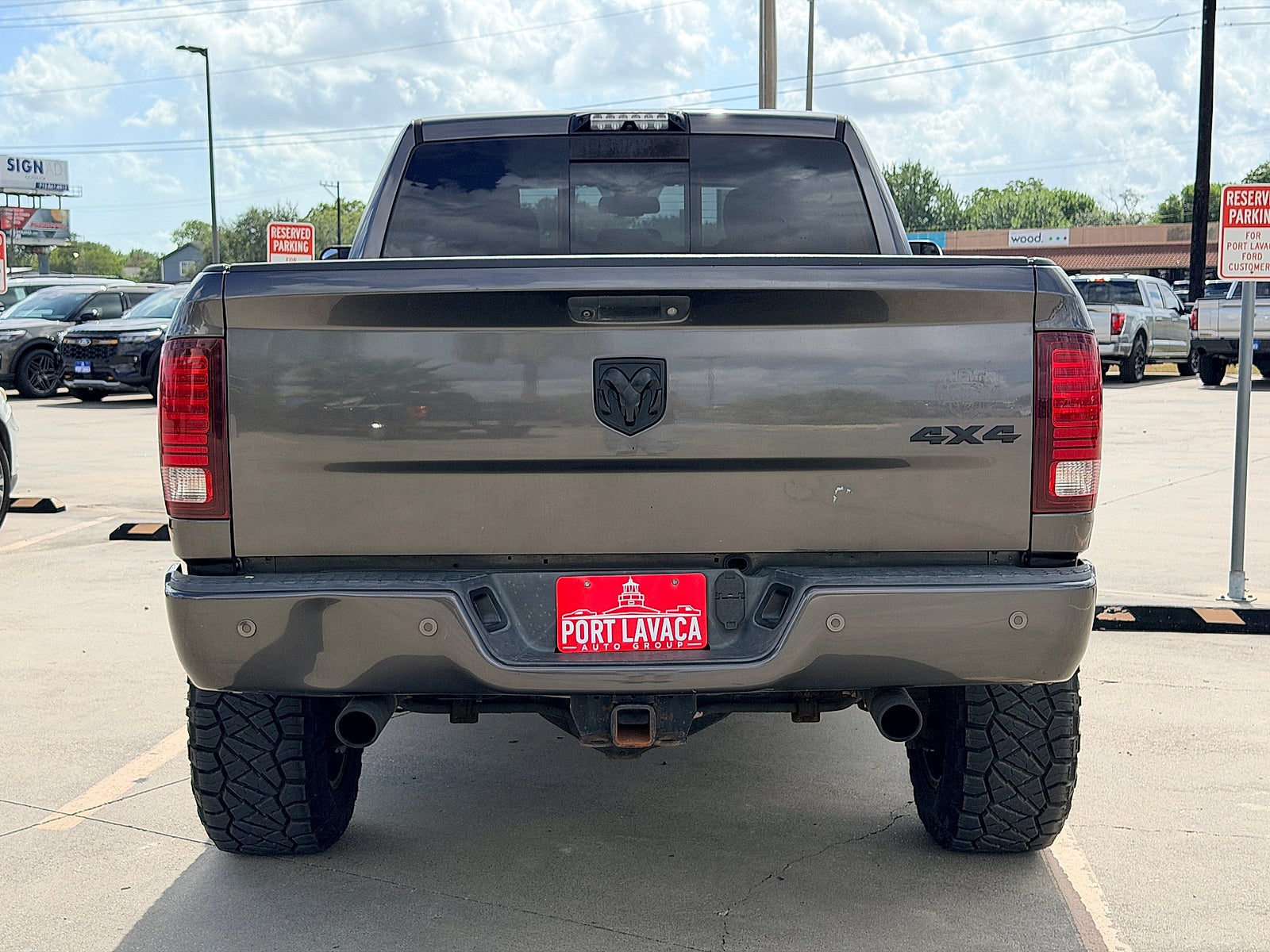 2017 RAM 2500 Laramie Crew Cab 4x4 6'4" Box