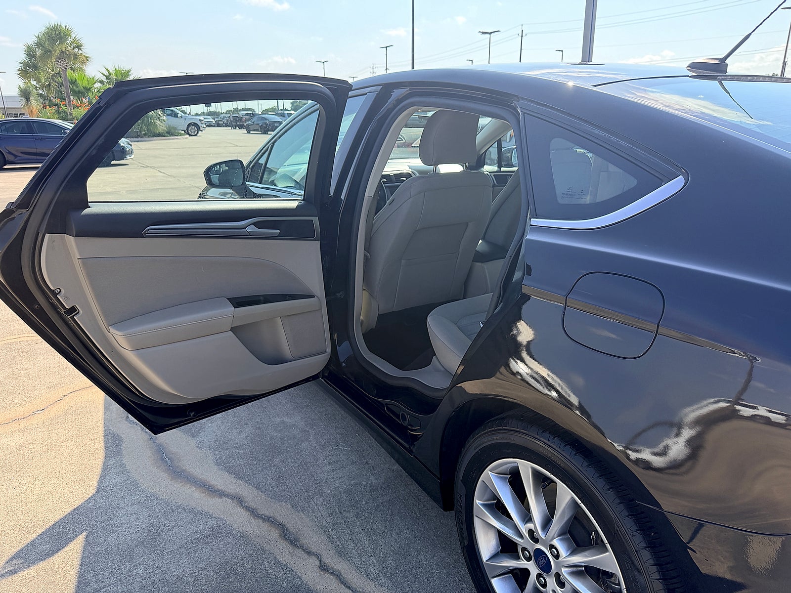 2017 Ford Fusion SE