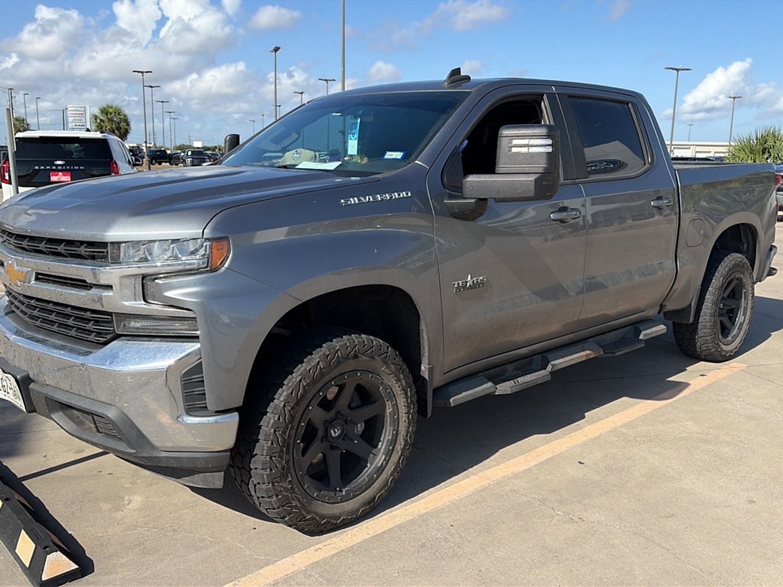 2020 Chevrolet Silverado 1500 2WD Crew Cab Short Bed LT