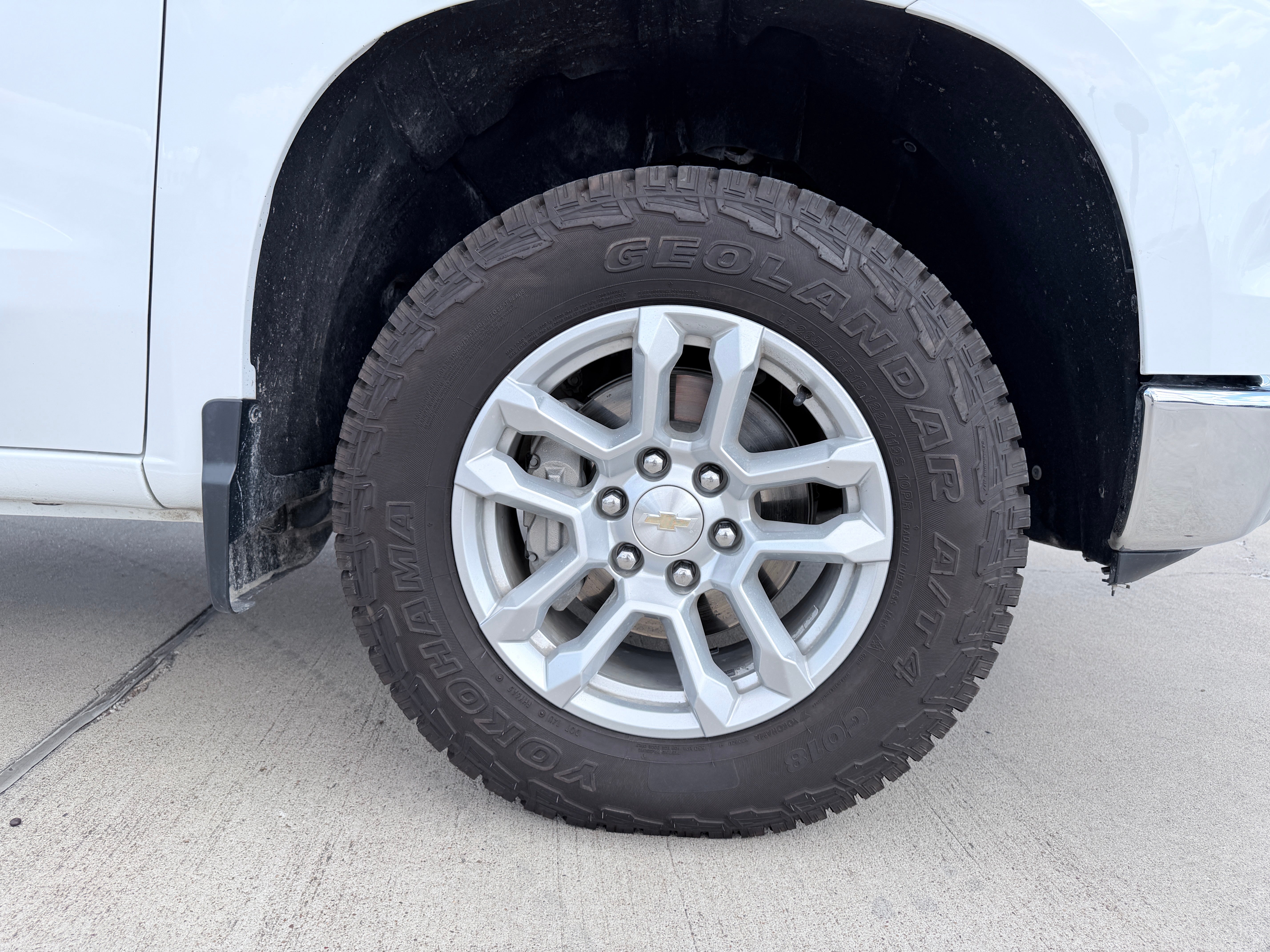 2024 Chevrolet Silverado 1500 4WD Crew Cab Short Bed LT