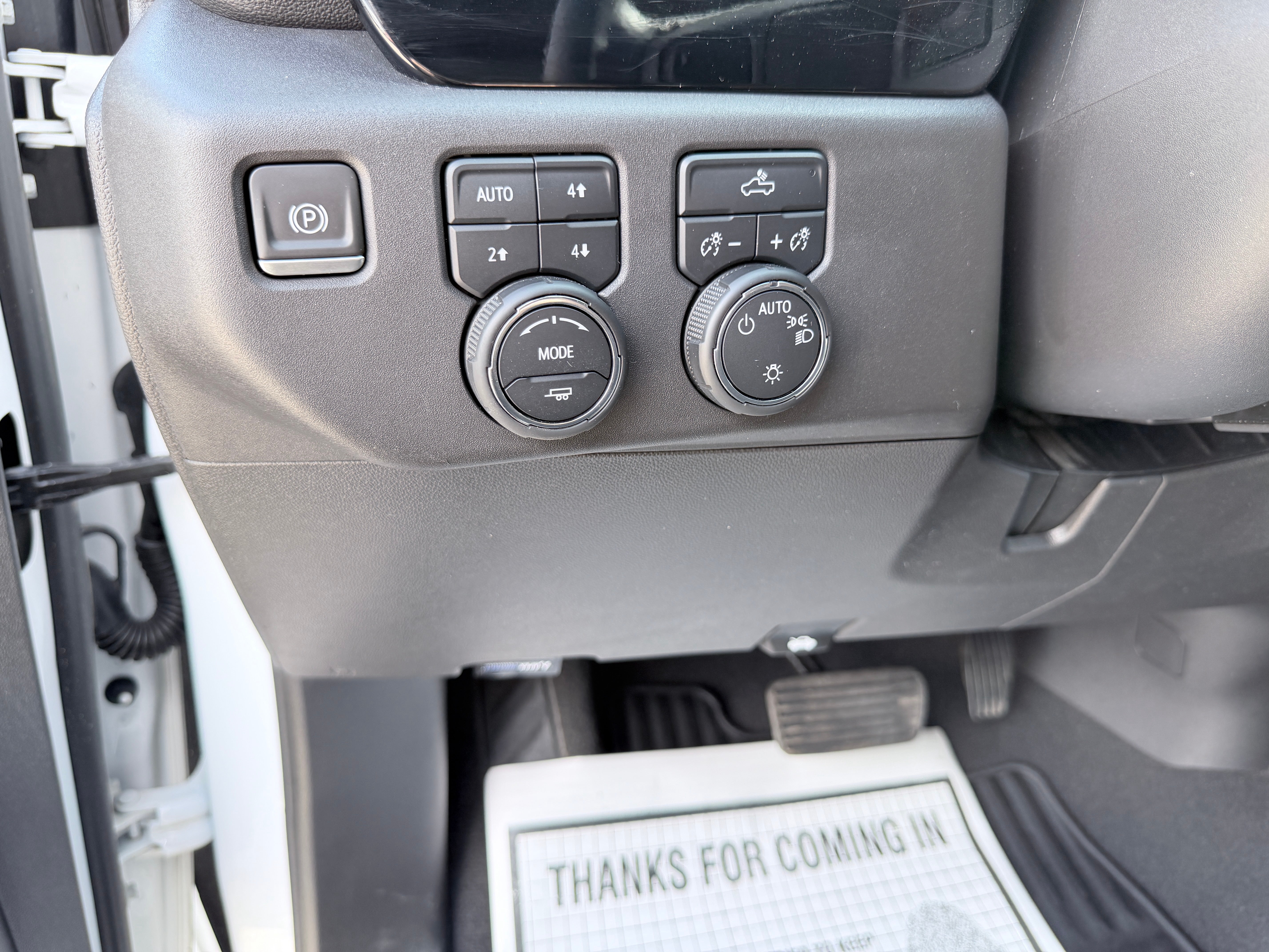 2024 Chevrolet Silverado 1500 4WD Crew Cab Short Bed LT