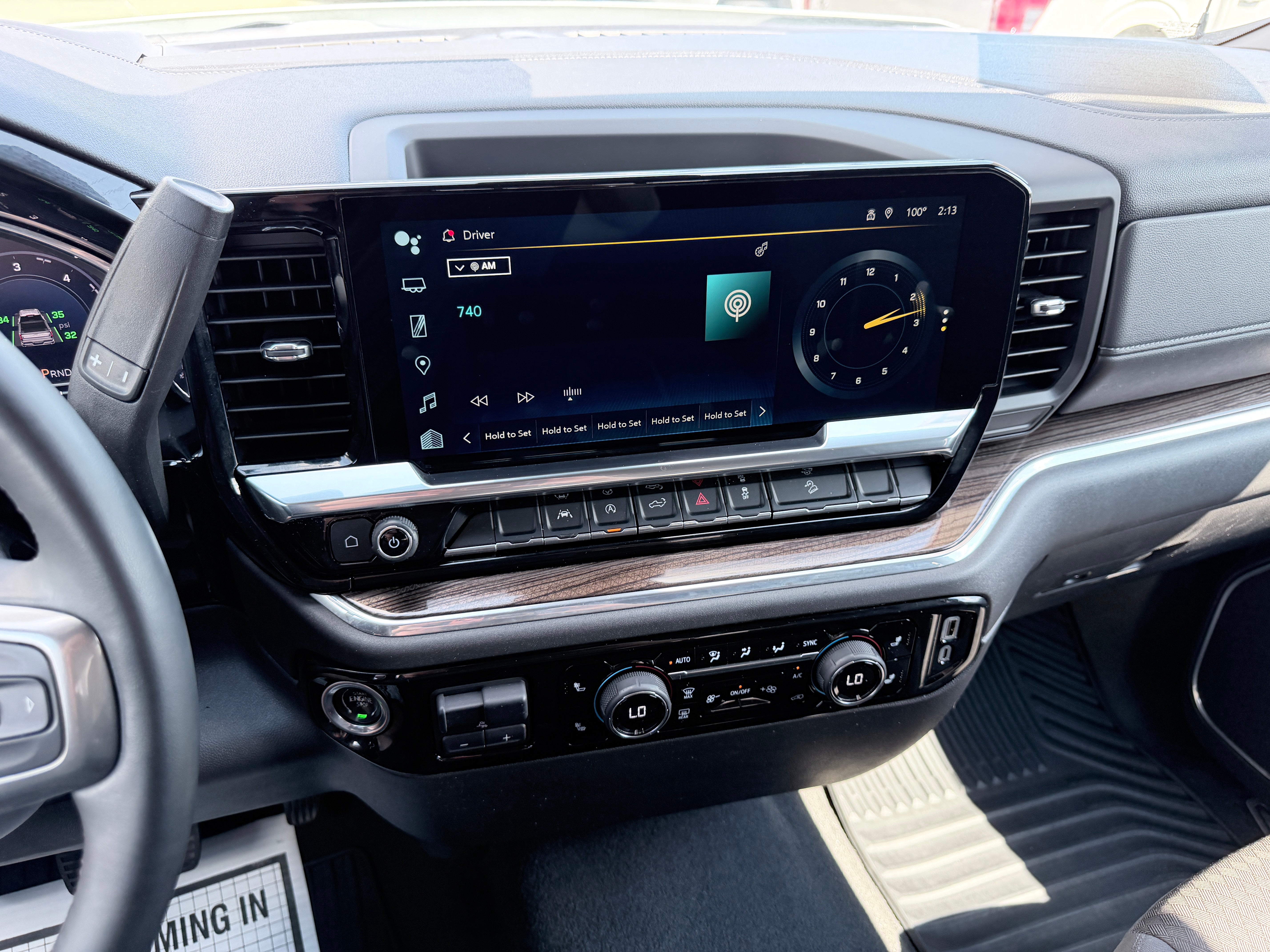 2024 Chevrolet Silverado 1500 4WD Crew Cab Short Bed LT