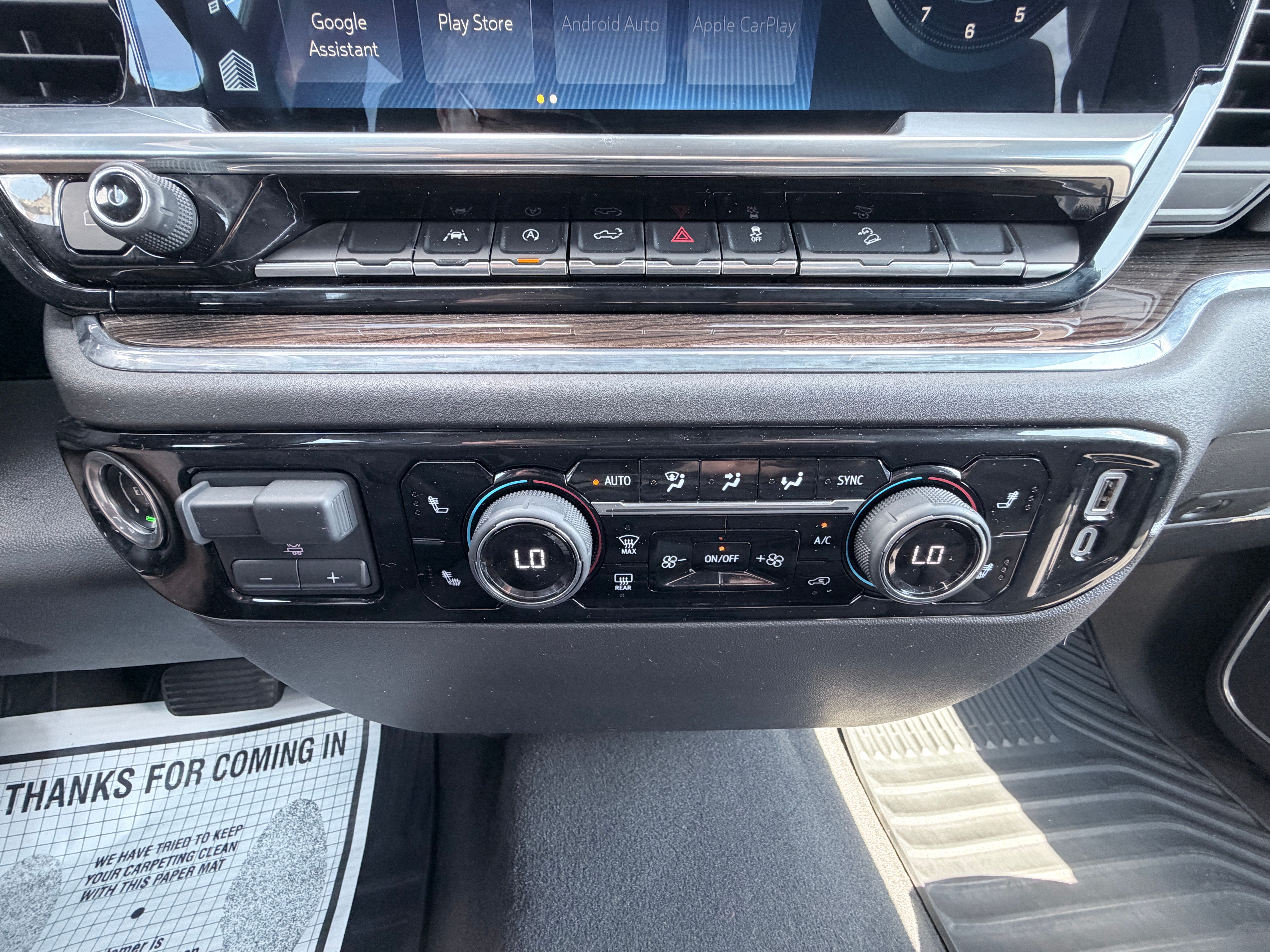 2024 Chevrolet Silverado 1500 4WD Crew Cab Short Bed LT