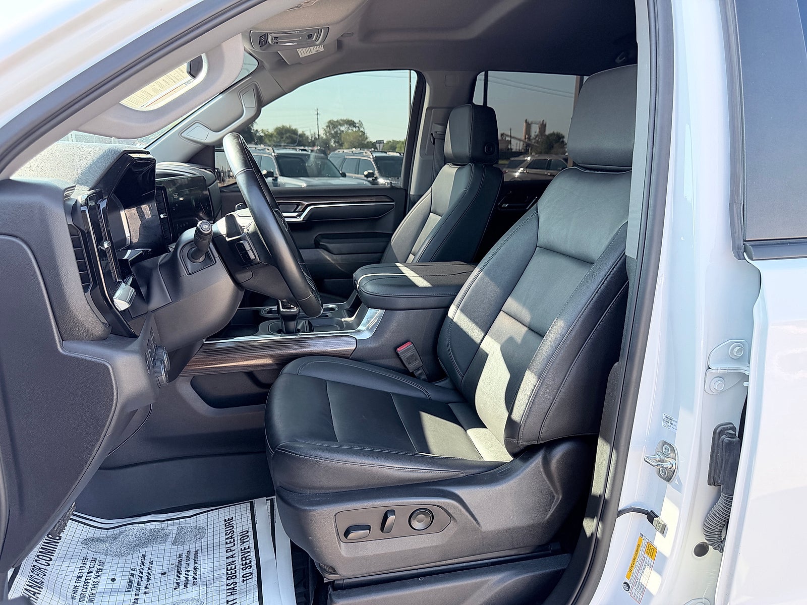 2025 Chevrolet Silverado 1500 4WD Crew Cab Short Bed LT Trail Boss