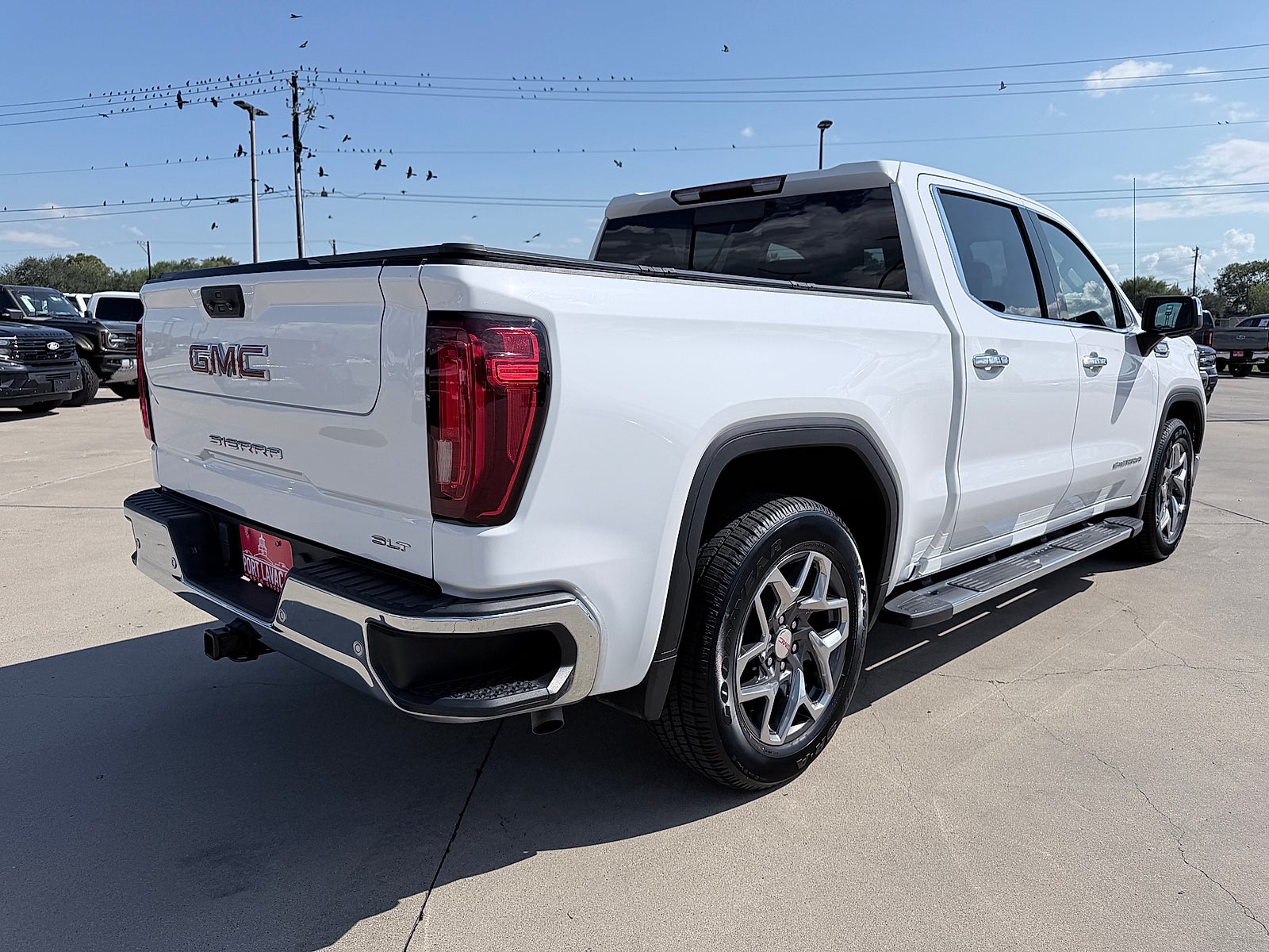 2023 GMC Sierra 1500 2WD Crew Cab Short Box SLT