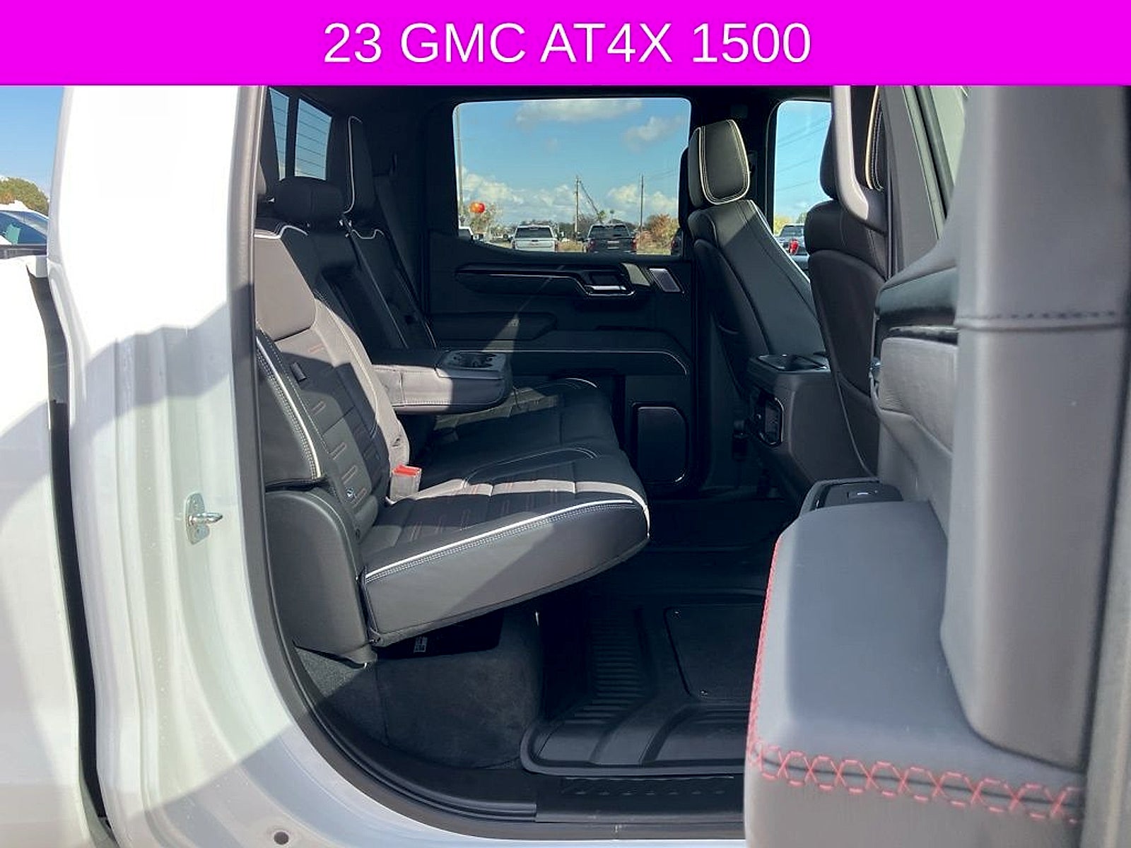 2023 GMC Sierra 1500 4WD Crew Cab Short Box AT4X