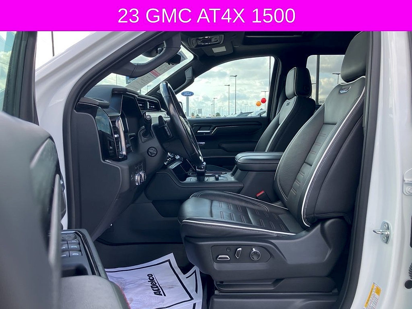 2023 GMC Sierra 1500 4WD Crew Cab Short Box AT4X