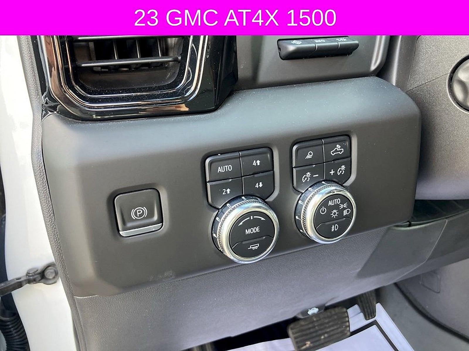 2023 GMC Sierra 1500 4WD Crew Cab Short Box AT4X