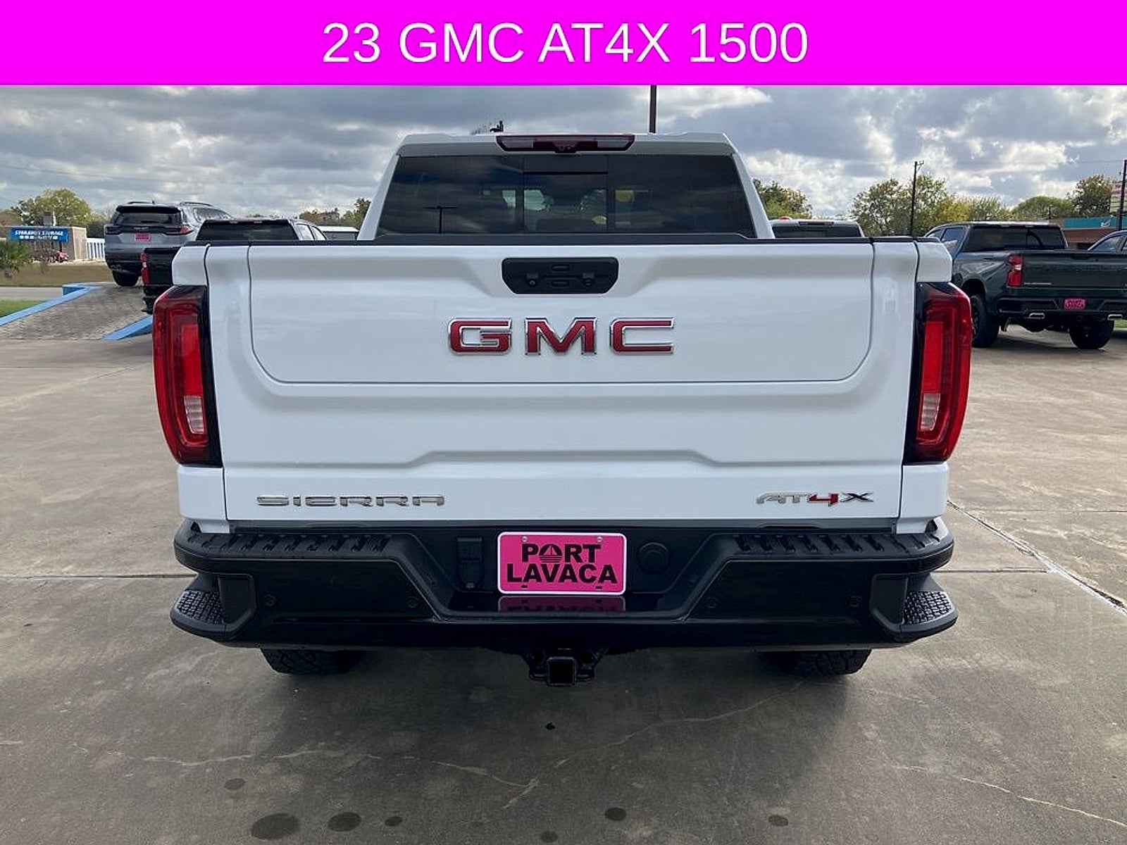 2023 GMC Sierra 1500 4WD Crew Cab Short Box AT4X