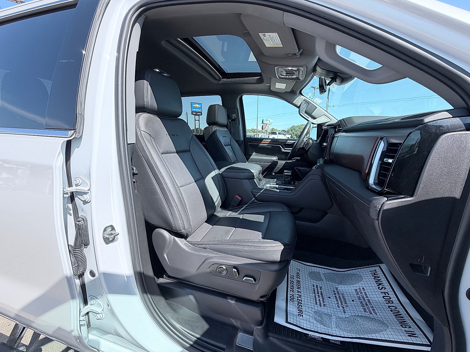 2024 GMC Sierra 1500 4WD Crew Cab Short Box Denali