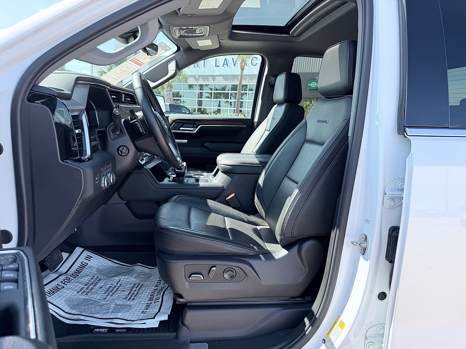 2024 GMC Sierra 1500 4WD Crew Cab Short Box Denali