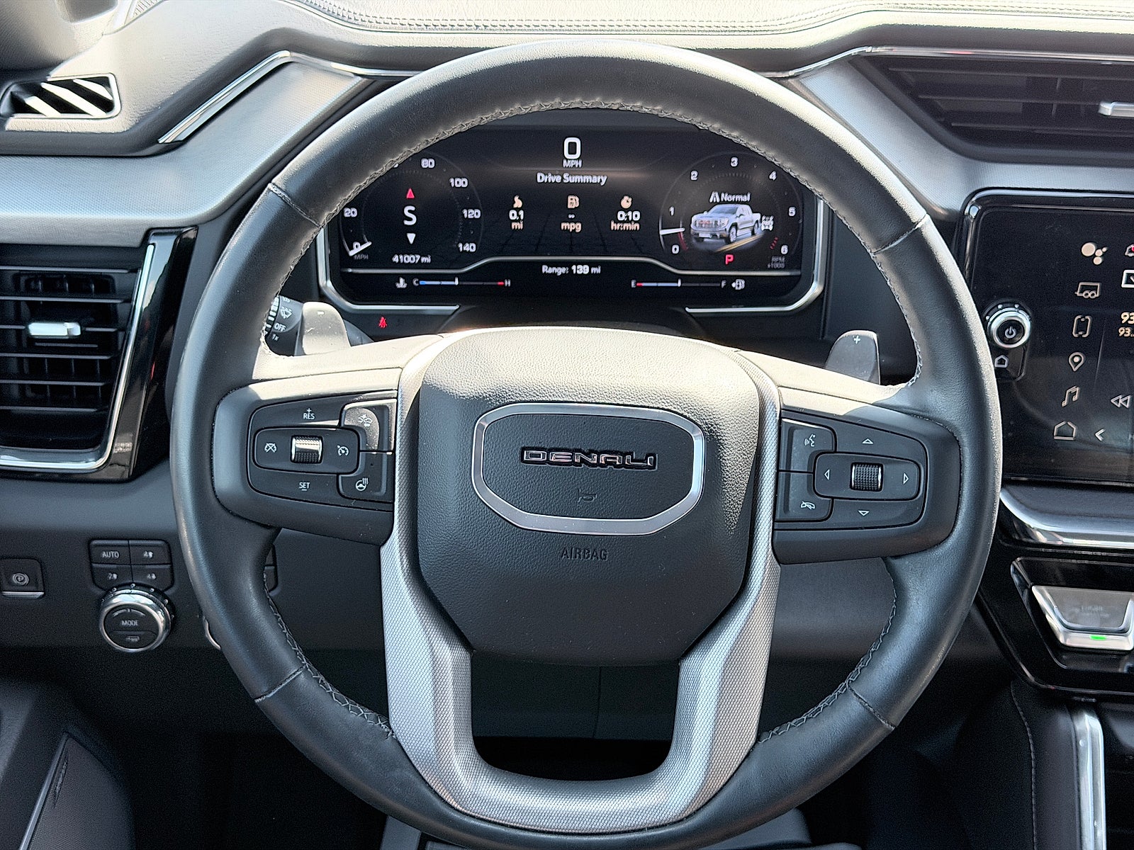 2024 GMC Sierra 1500 4WD Crew Cab Short Box Denali