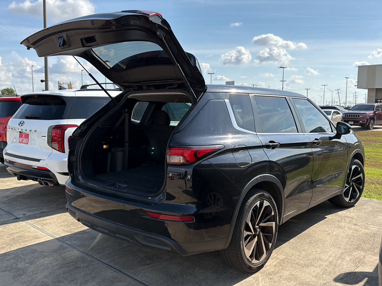 2023 Mitsubishi Outlander ES 2.5 2WD